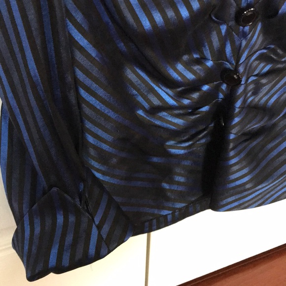 Joseph Ribkoff blouse - Picture 2 of 3